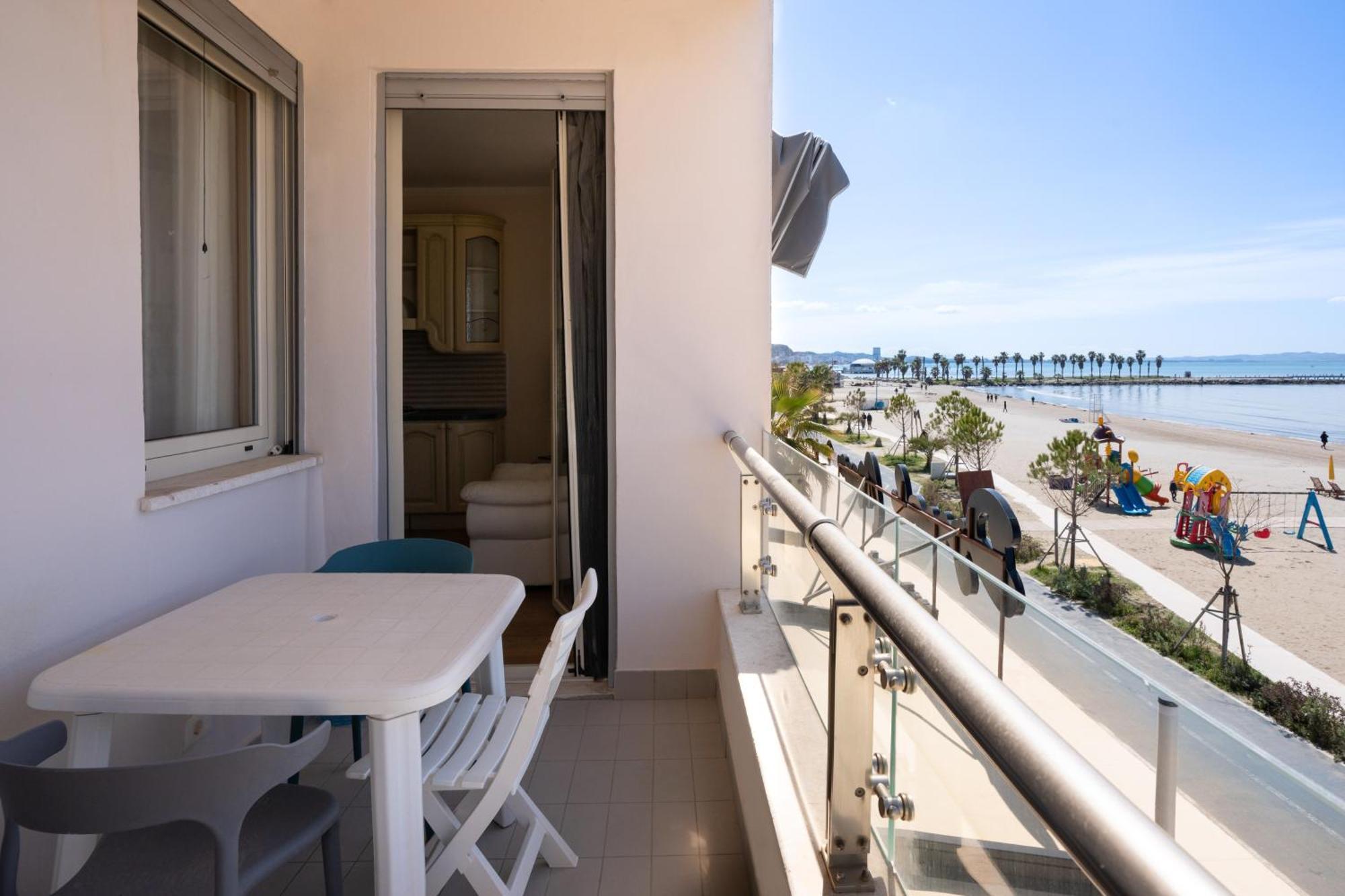 Sea View-Apartment On The Beach - Durrs2 Драч Екстериор снимка
